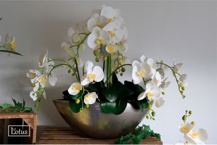 Artificial Flowers & Floral Arrangements